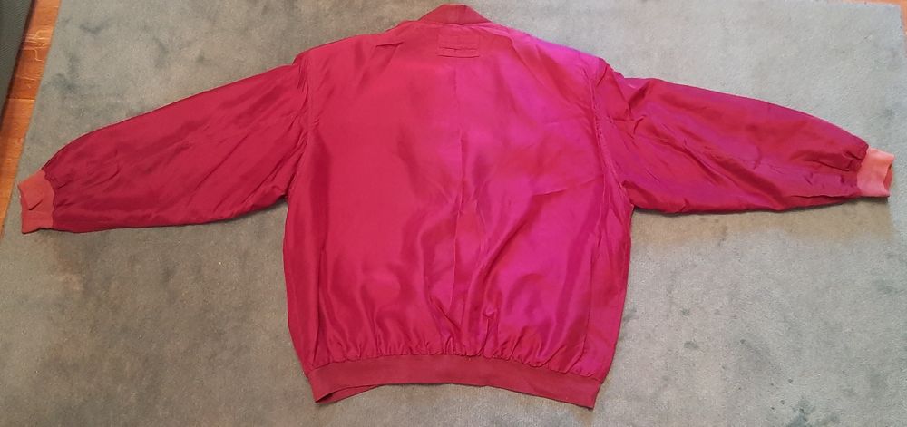Куртка бомбер ветровка шелк размер 54-56.