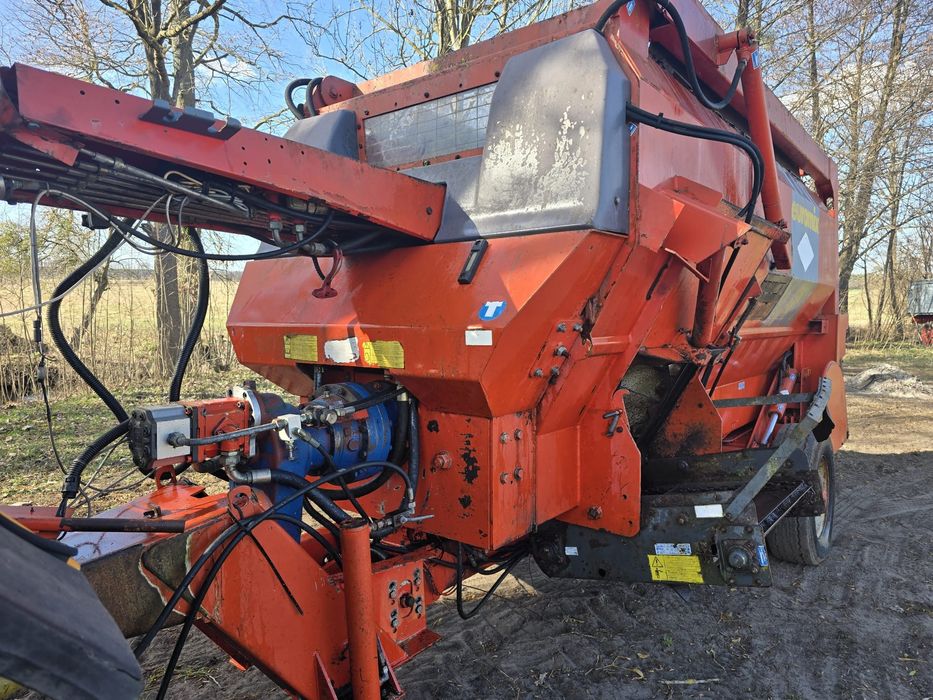 Paszowóz poziomy Kuhn Euromix