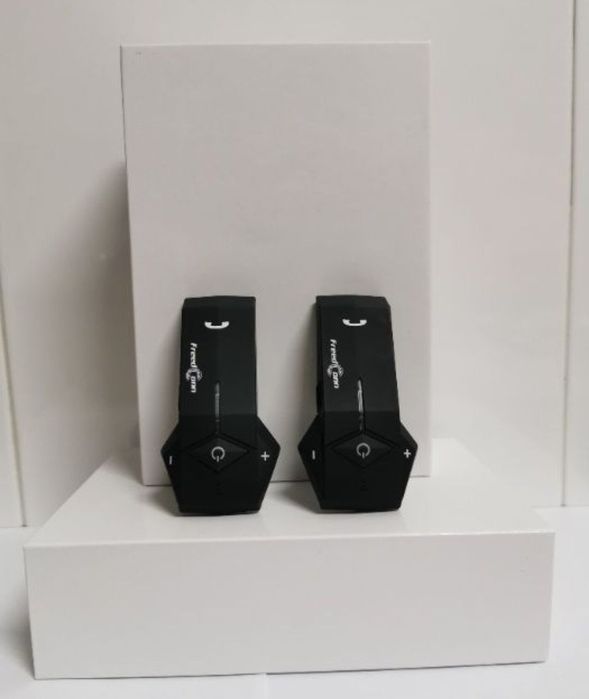 Auriculares/Intercomunicadores Bluetooth/RADIO/Capacete/Motard (NOVOS)