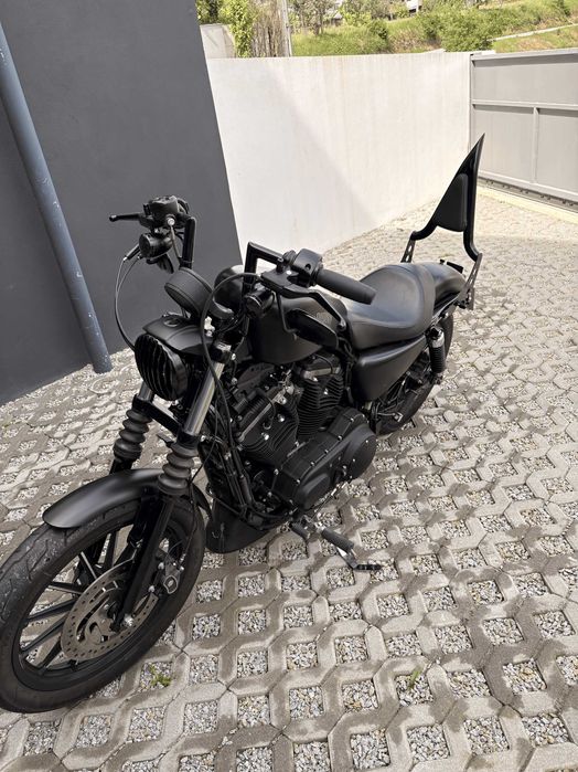 Harley-Davidson Sportster 883 Iron