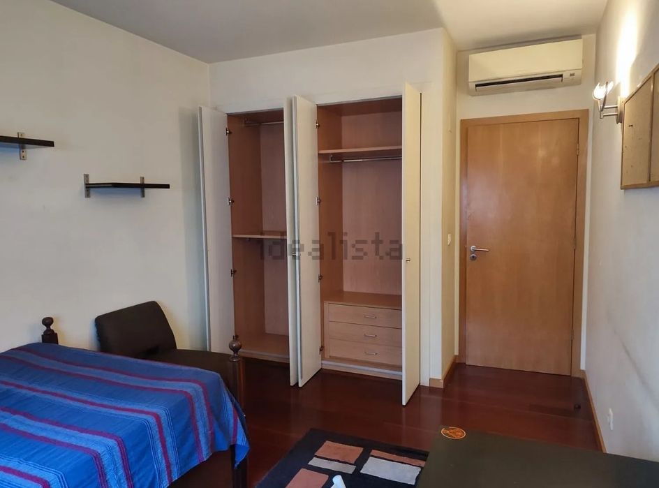 Alugo / Arrendo quarto em Alta de Lisboa
