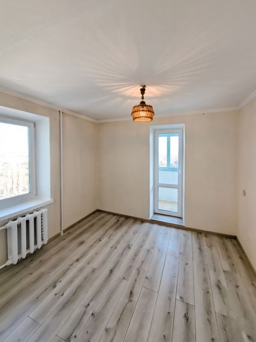 Продаж квартири в цегляному будинку