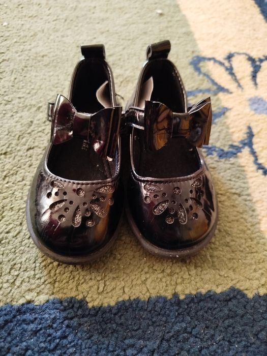 Туфлі для дівчинки