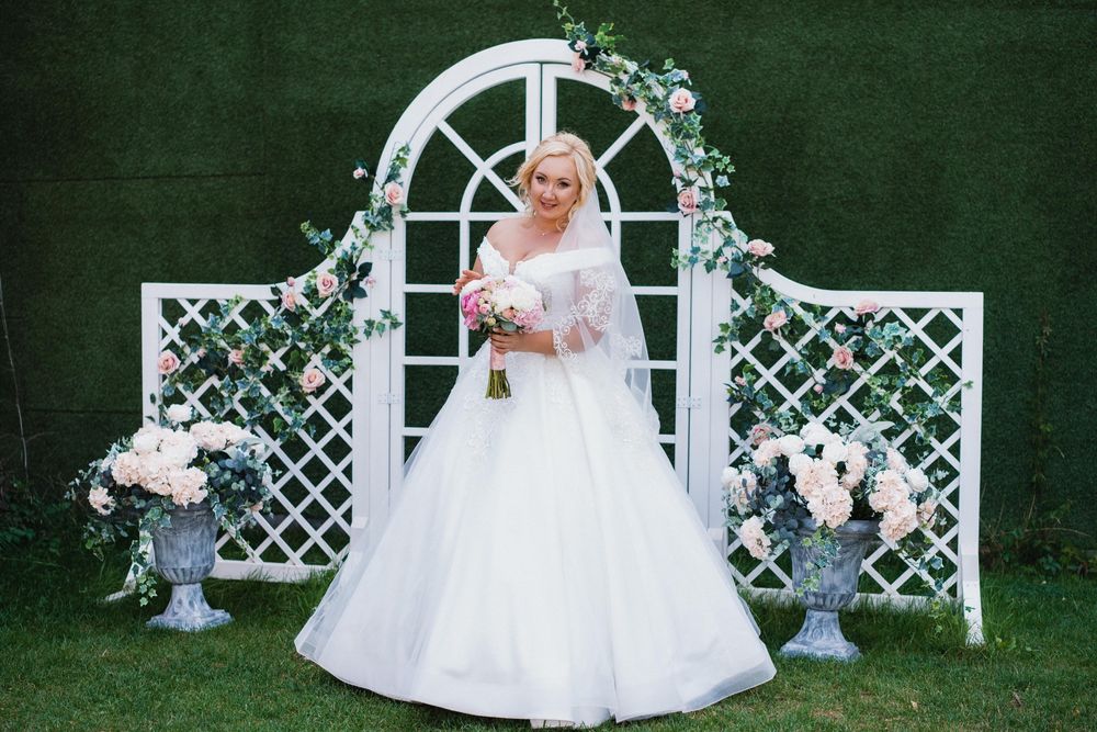 Весільня     сукня