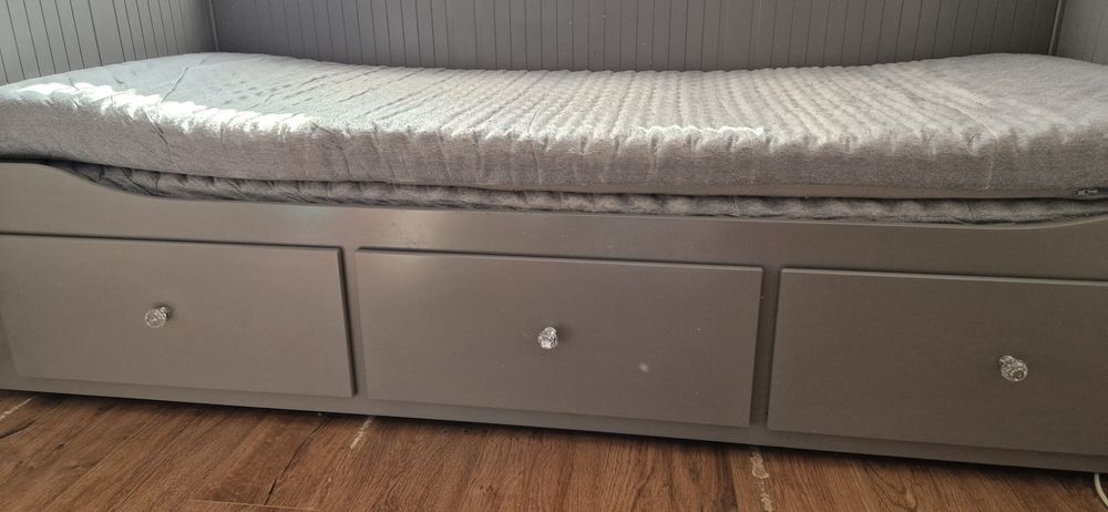 Ikea leżanka Hemnes