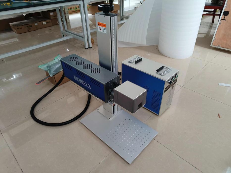 Znakowarka CO2 laser co2 grawer na drewnie CNC