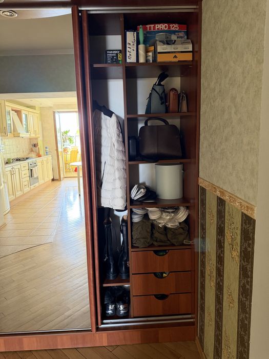 Шкаф купе коричневий