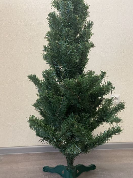 Штучна ялинка, 120 см з іграшками