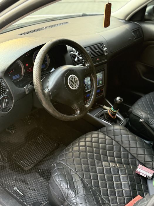 Продам Volkswagen Golf 4 2003 1.6 бензин