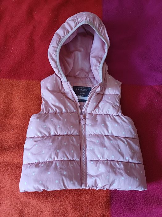 Для дівчинки 68 -74розмір