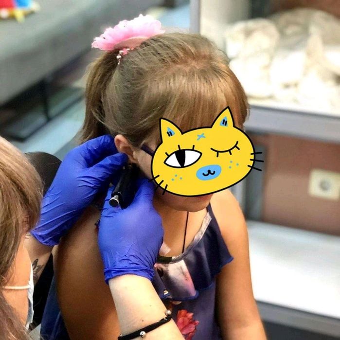 Прокалывание ушей и ПИРСИНГ