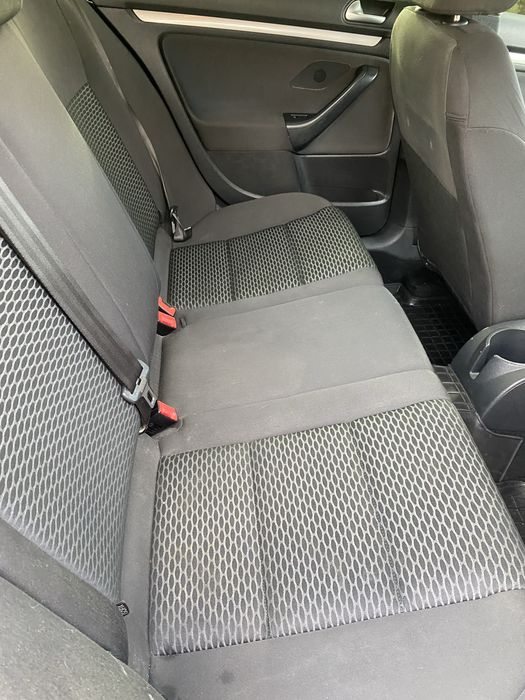 Продам автомобіль Volkswagen Golf 1,6 TDI(Автомат dsg7)