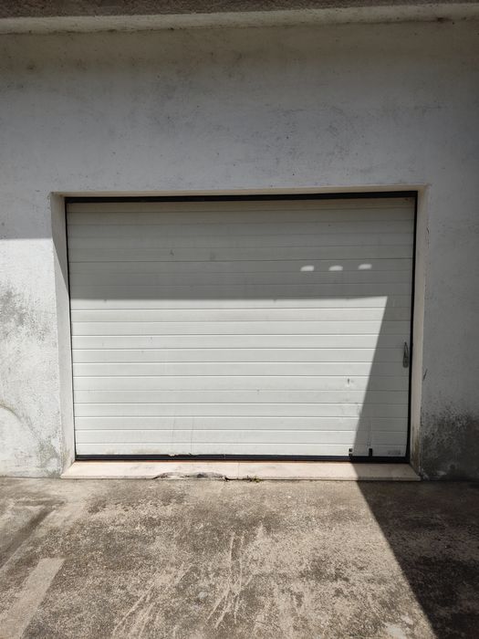 Portão de garagem  seccionado
