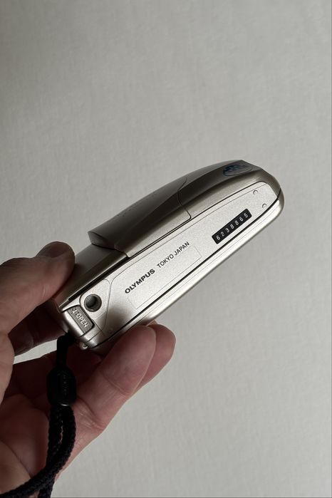 Olympus mju-II 35mm f2.8 sem riscos