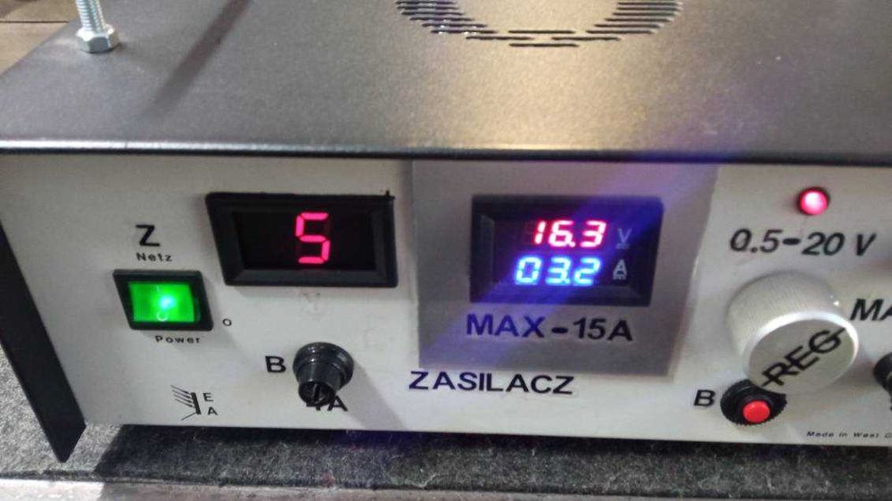 Zasilacz laboratoryjny od 0,5v-20v 15A