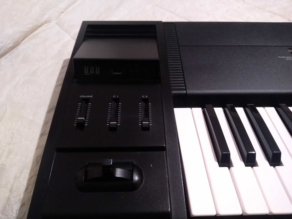 Roland XP80 como novo