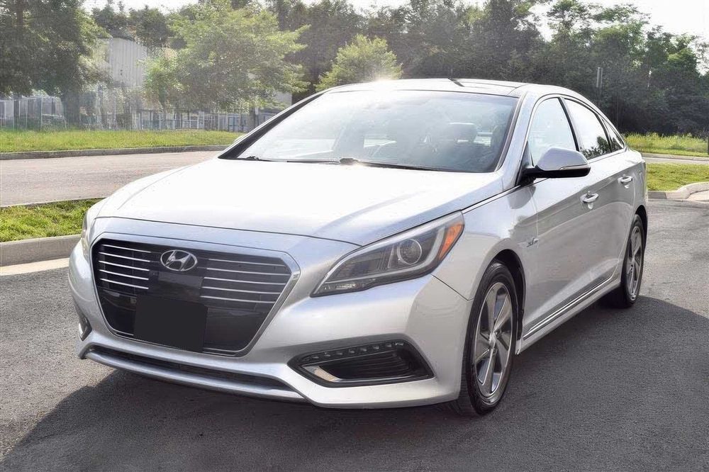 Hyundai Sonata Hybrid Limited      2016