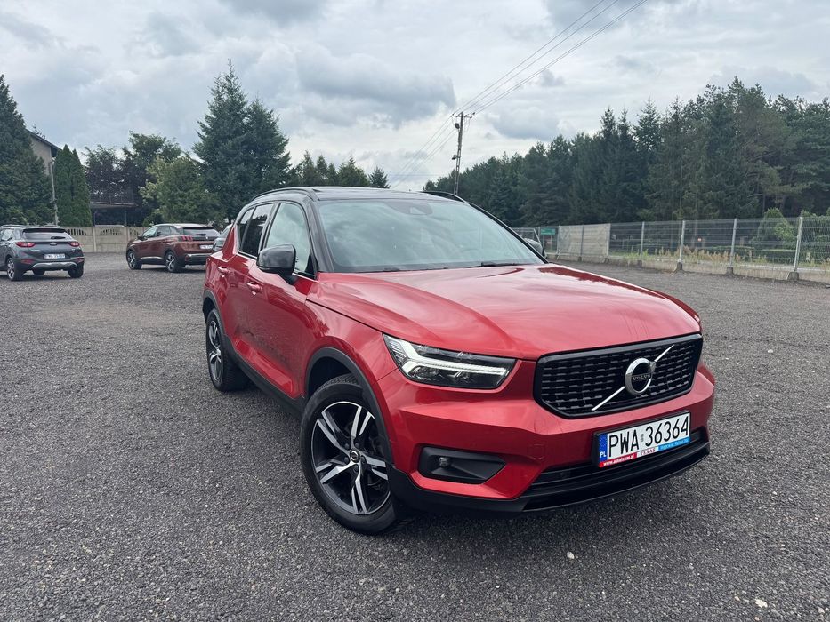 Volvo XC 40 Panorama. R-Design