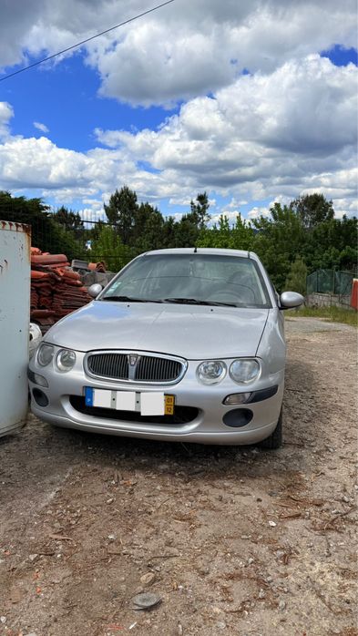 Carro rover 2001
