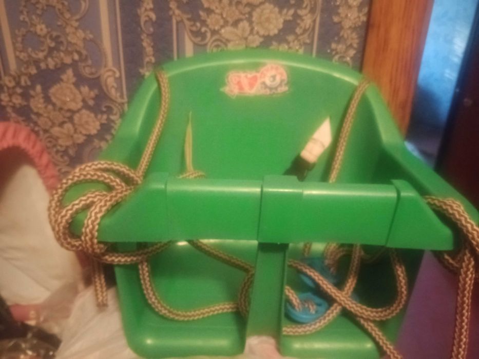 Гойдалка для дому або для дачі