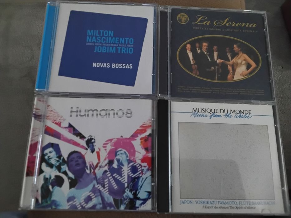 Coleção de CDs World Music, Bossa Nova e Música Portuguesa
