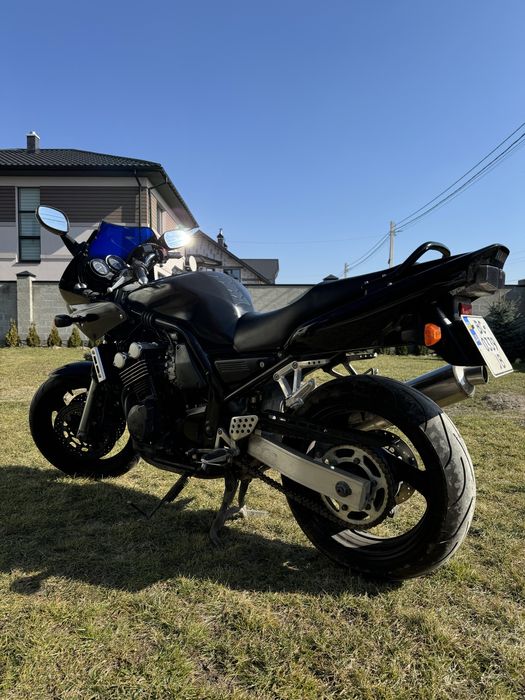 Yamaha FZS 600 Fazer