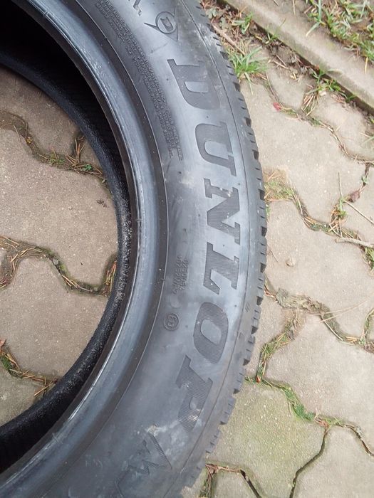 Opona zimowa 225/55r17 DUNLOP 7mm