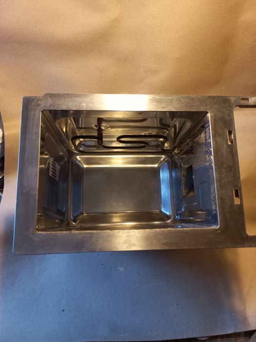 Kuchenka Mikrofalowa Amica, ramką, drzwi, programator model AMM 20 BIS