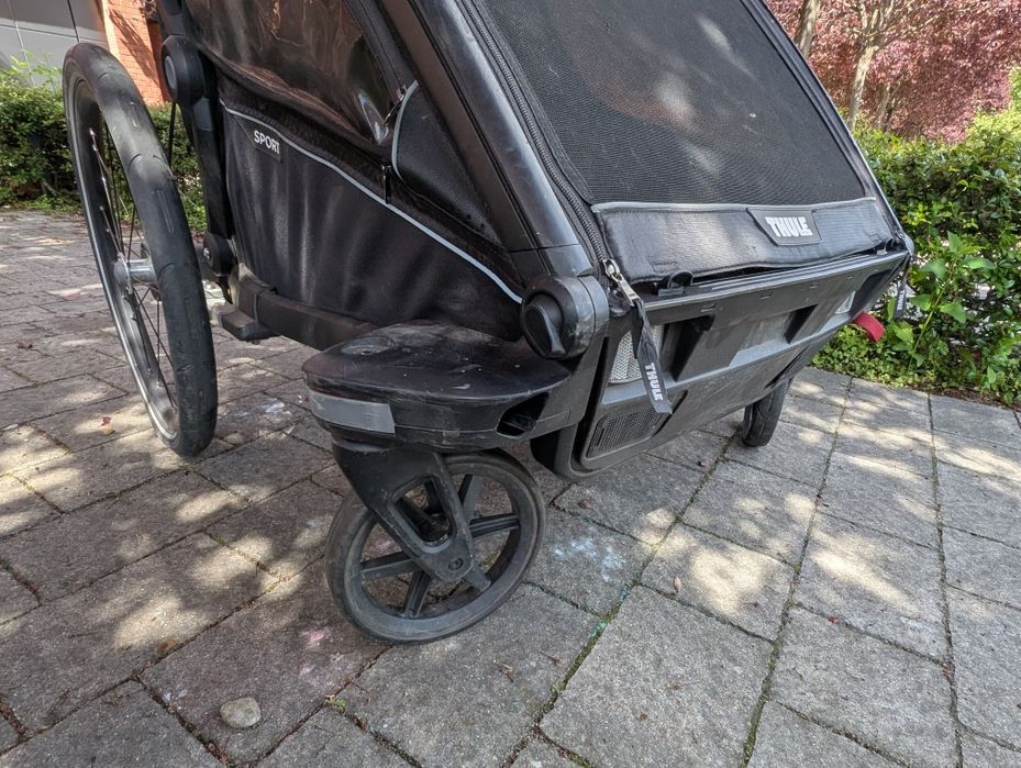 Przyczepka Thule Chariot Sport 2 hamulec, uchwyt do roweru