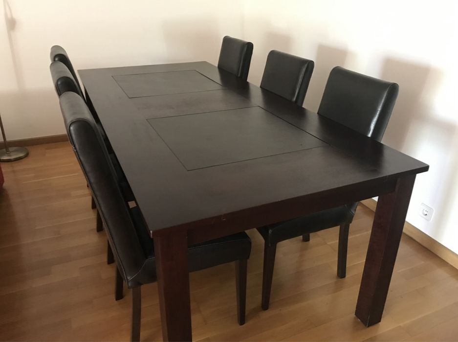 Mesa em madeira importada cor wengue