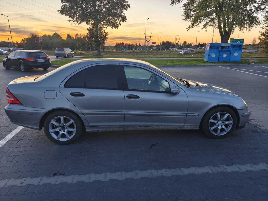 Renault Megan 2011, 1,9 дизель Scenik 2004р 1.9 dCI , механіка,  !!!