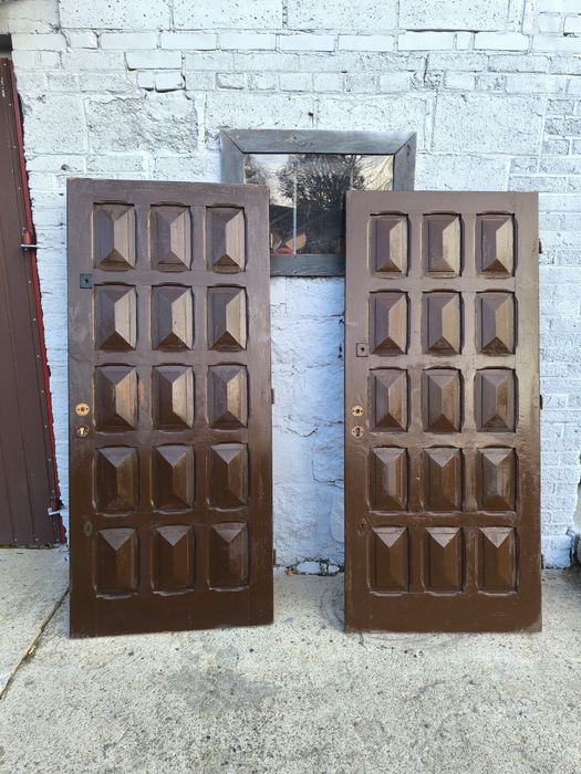 Drzwi zewnętrzne wejściowe oraz garażowe