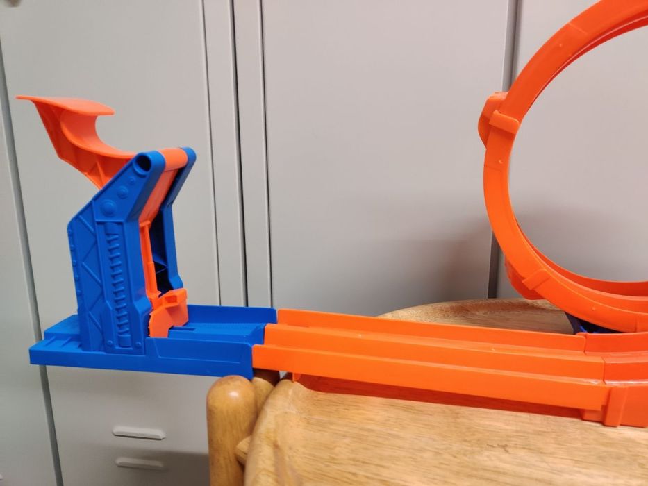 Трек Хот Вілс рампа