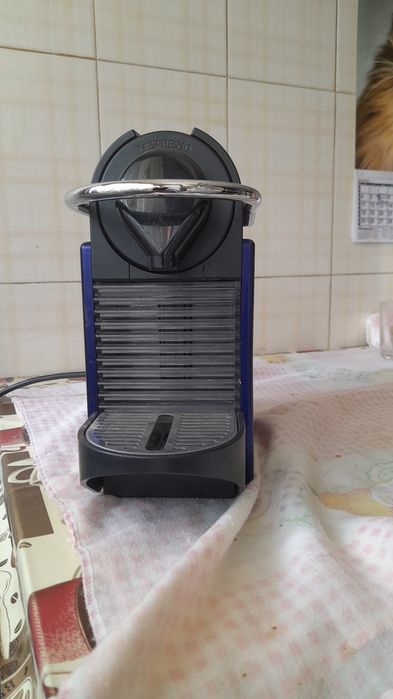 Vendo máquina da nespresso pixie impecável