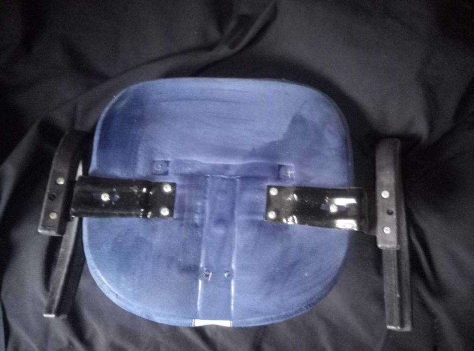 стул с ручками для офисного или геймерского кресла