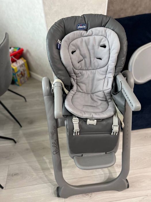 Продам крісло для годування chicco magic relax