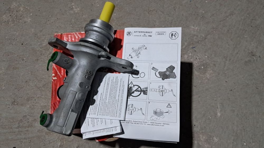 Главный тормозной цилиндр TRW на Mercedes Sprinter 906