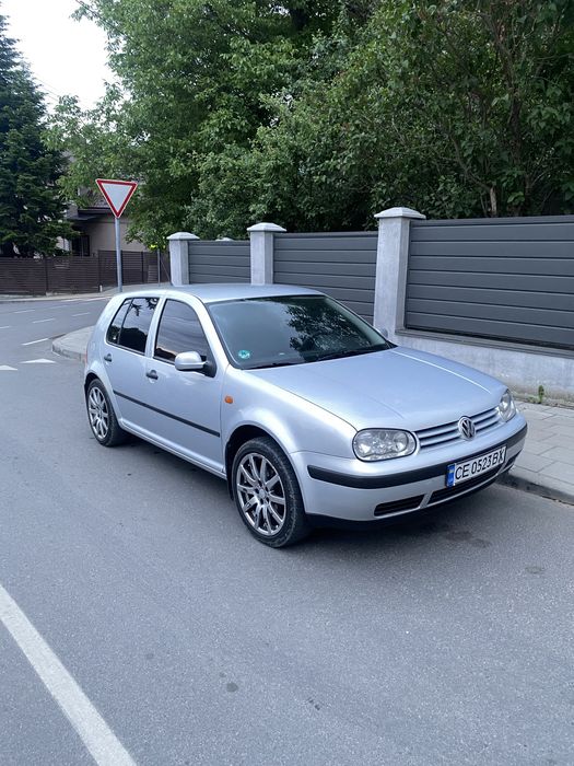 Гольф 4  1,6mpi  механіка 5-ступка