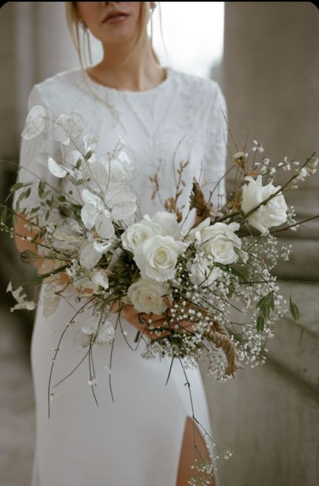 Bukiet ślubny z żywymi różami