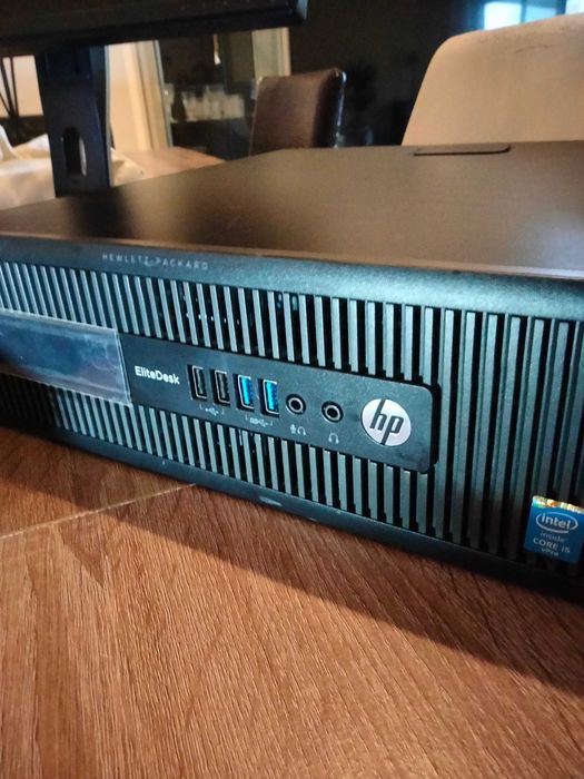 PC, marca HP e Monitor DELL 27"
