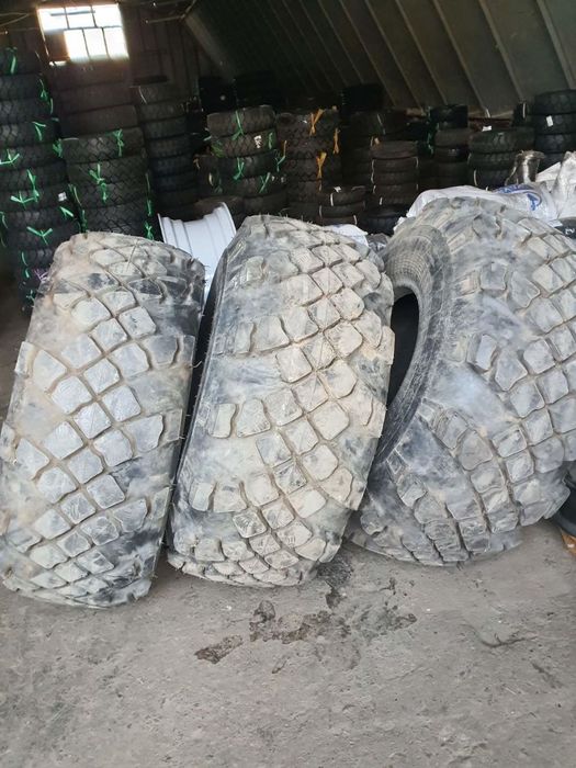 Шина 1300х530-533 (530/70-21) для спецтехніки