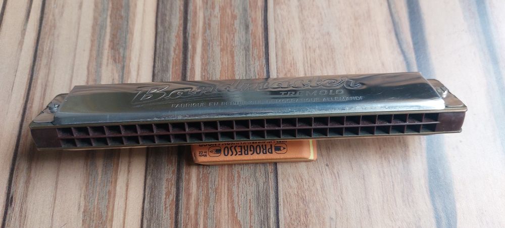 ПродаюПрофес-ную Губную Гармошку Bandmaster TREMOLO Германия 2х рядную