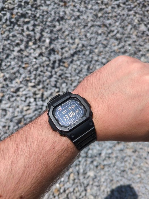 Vendo Ou troco relogios q ja n uso g shock e casio novo
