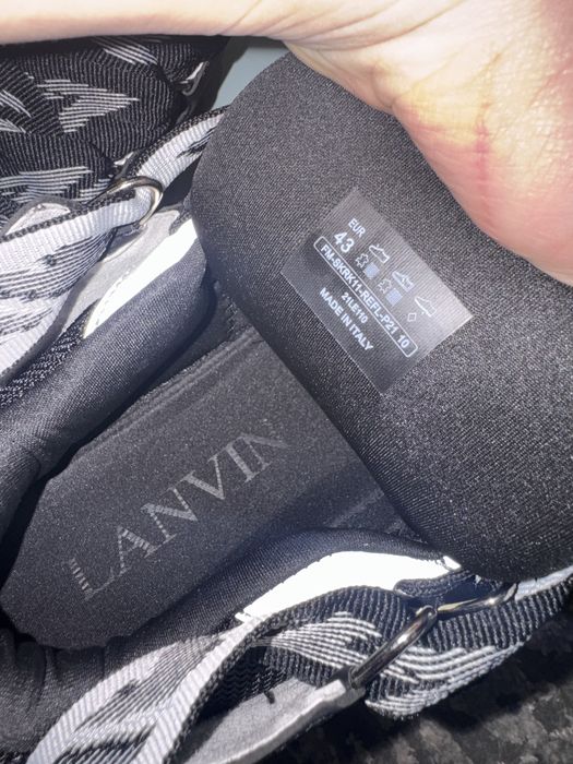 Кросівки.  Lanvin