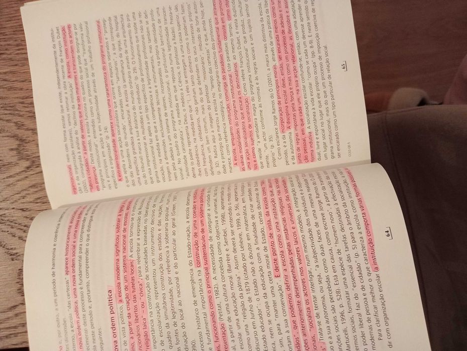 Livro "O que é a Escola? Um olhar sociológico"