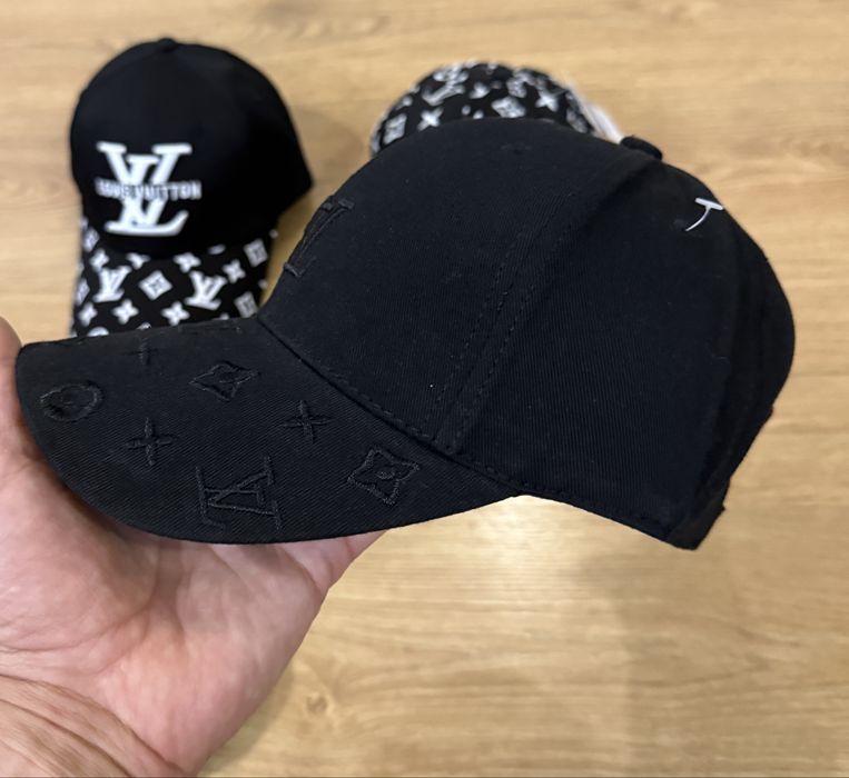 Кепка Louis Vuitton сіра чорна