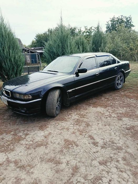 Продам BMW E38 Long