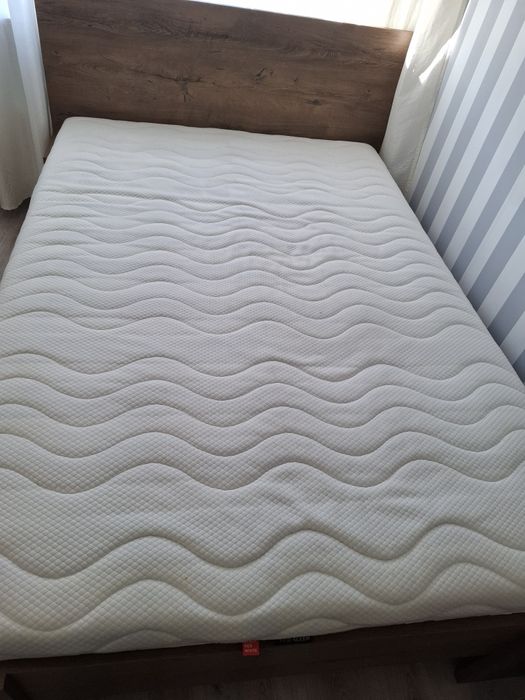 Łóżko  do sypialni