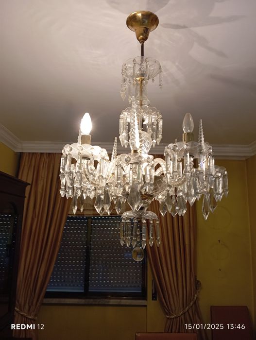 Candeeiro de cristal lapidado tipo veneziano