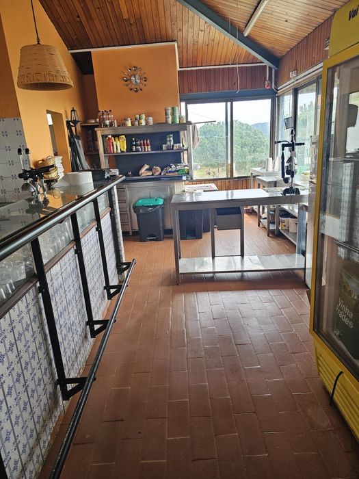 Restaurante pizzaria.
